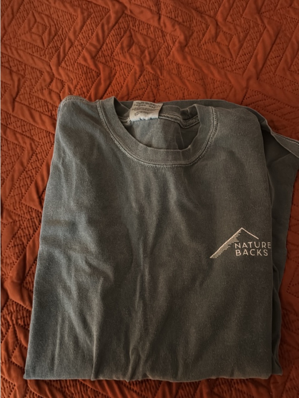 Nature Backs Women's Long Sleeve Tee - Dark Gray